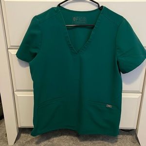 Figs scrub top medium